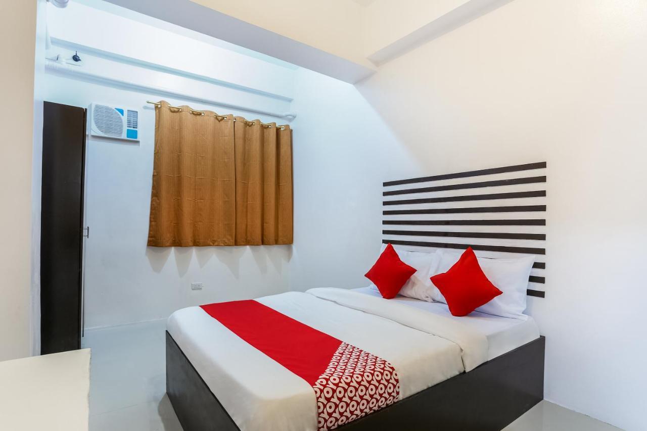 Oyo 505 Jardin Suites Manila Exteriér fotografie